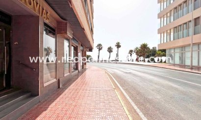 Bedrijf - Herverkoop -
            Torrevieja - MR-12255