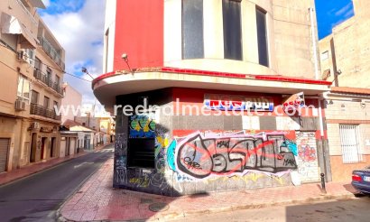 Bedrijf - Herverkoop - Torrevieja - Playa del Cura