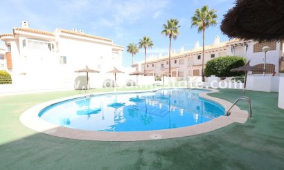 Bungalow - Återförsäljning - Orihuela Costa - Campoamor