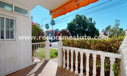 Bungalow - Återförsäljning - Orihuela Costa - Villamartín