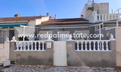 Bungalow - Återförsäljning - Torrevieja - La Siesta - El Salado - Torreta