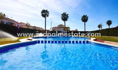 Bungalow - Herverkoop -
            Torrevieja - MR2-63196