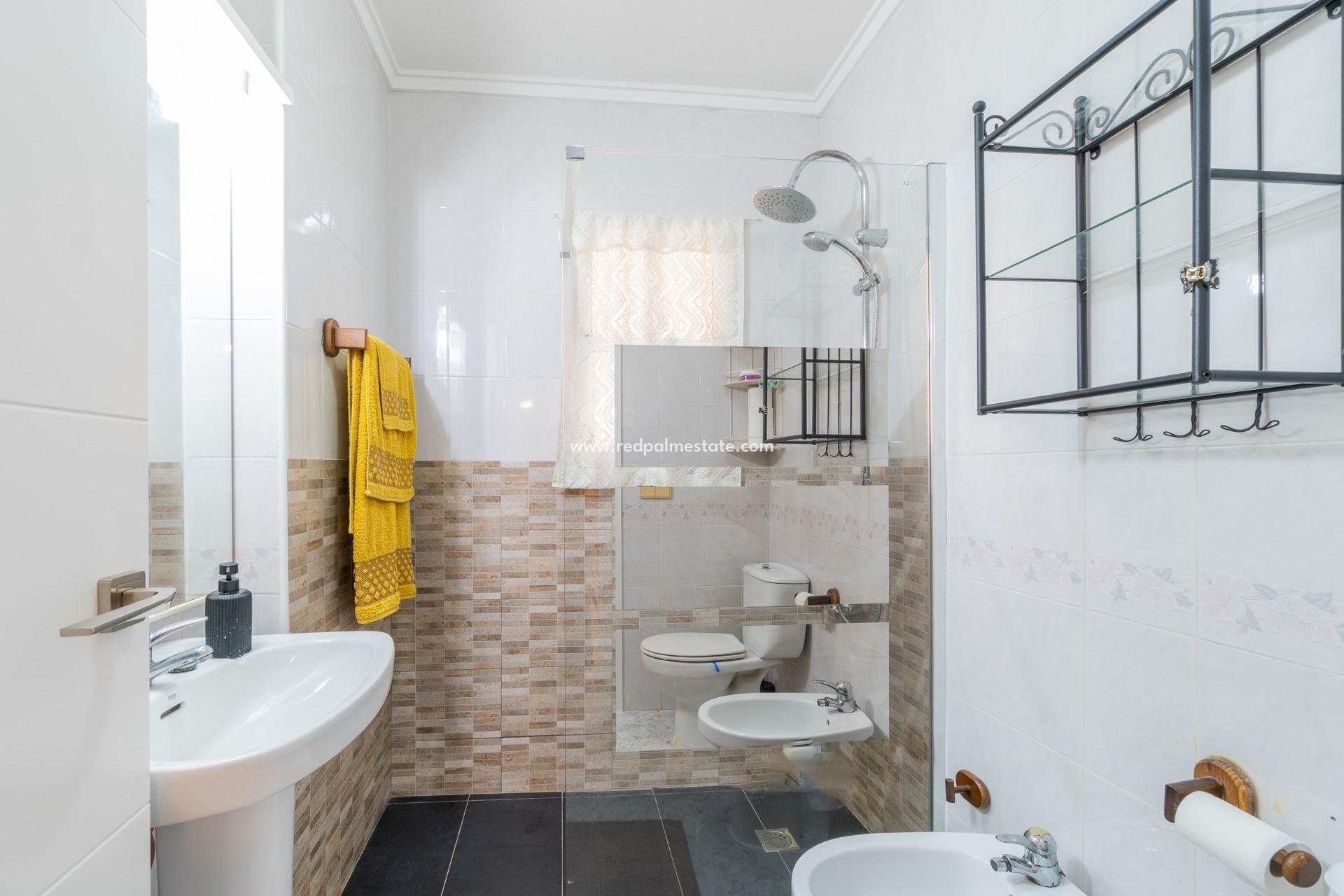  - Bungalow -
Orihuela Costa - Playa Flamenca