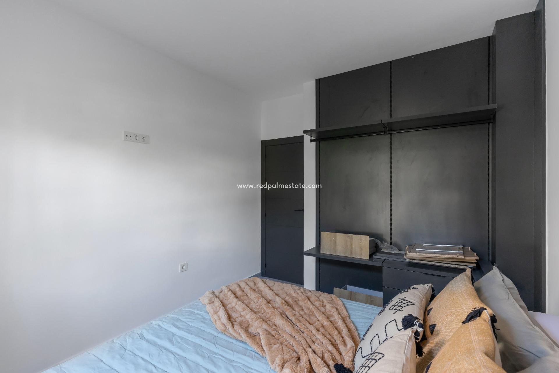  - Bungalow -
Torrevieja - Zona Los Frutales