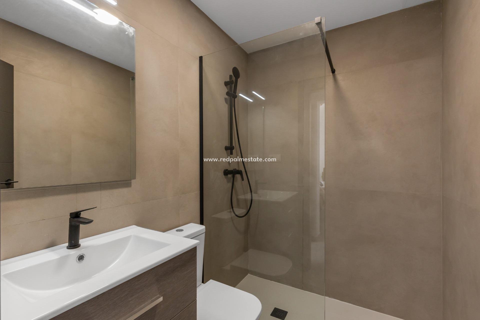  - Bungalow -
Torrevieja - Zona Los Frutales