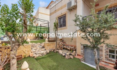 Bungalow - Videresalg -
            Orihuela Costa - GI-96267