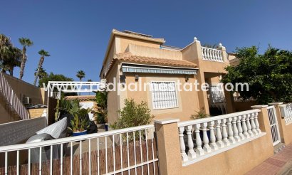 Casa adosada - Reventa - Torrevieja - El limonar