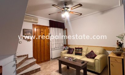 Casa Adosada - Reventa - Torrevieja - Torrevieja