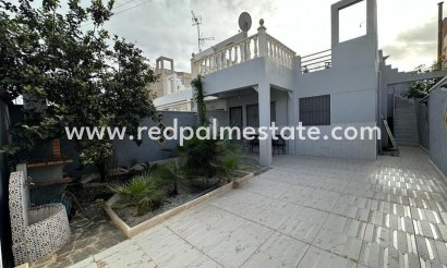 Casa cuádruple - Reventa - Torrevieja - Torrevieja