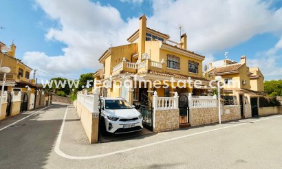 Casa de Pueblo - Reventa - Orihuela Costa - La Florida