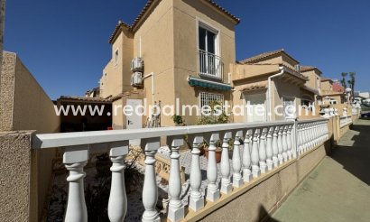 Casa de Pueblo - Reventa - Torrevieja - Torrevieja