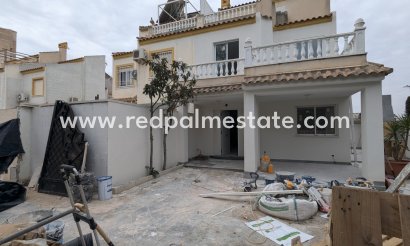 Casa de Pueblo - Reventa - Torrevieja - Torrevieja