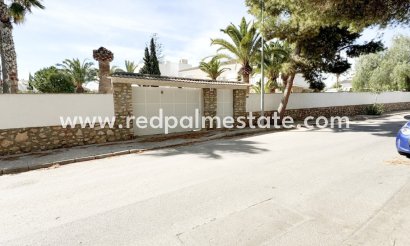 Detached Villa - Resale - Orihuela Costa - Costa Blanca