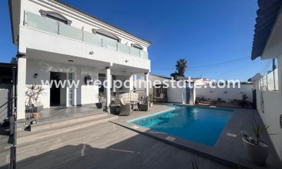 Detached Villa - Resale - Orihuela Costa - Costa Blanca