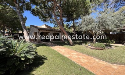 Detached Villa - Resale - Orihuela Costa - Costa Blanca