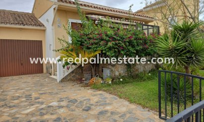 Detached Villa - Resale - Orihuela Costa - Punta Prima