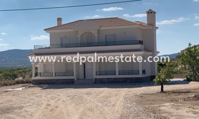 Detached Villa - Resale - Pinoso - Pinoso