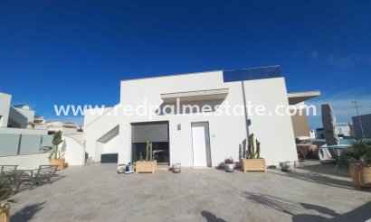 Detached Villa - Resale - San Miguel de Salinas - Inland