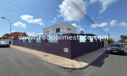 Detached Villa - Resale - Torrevieja - La Siesta - El Salado -  Torreta