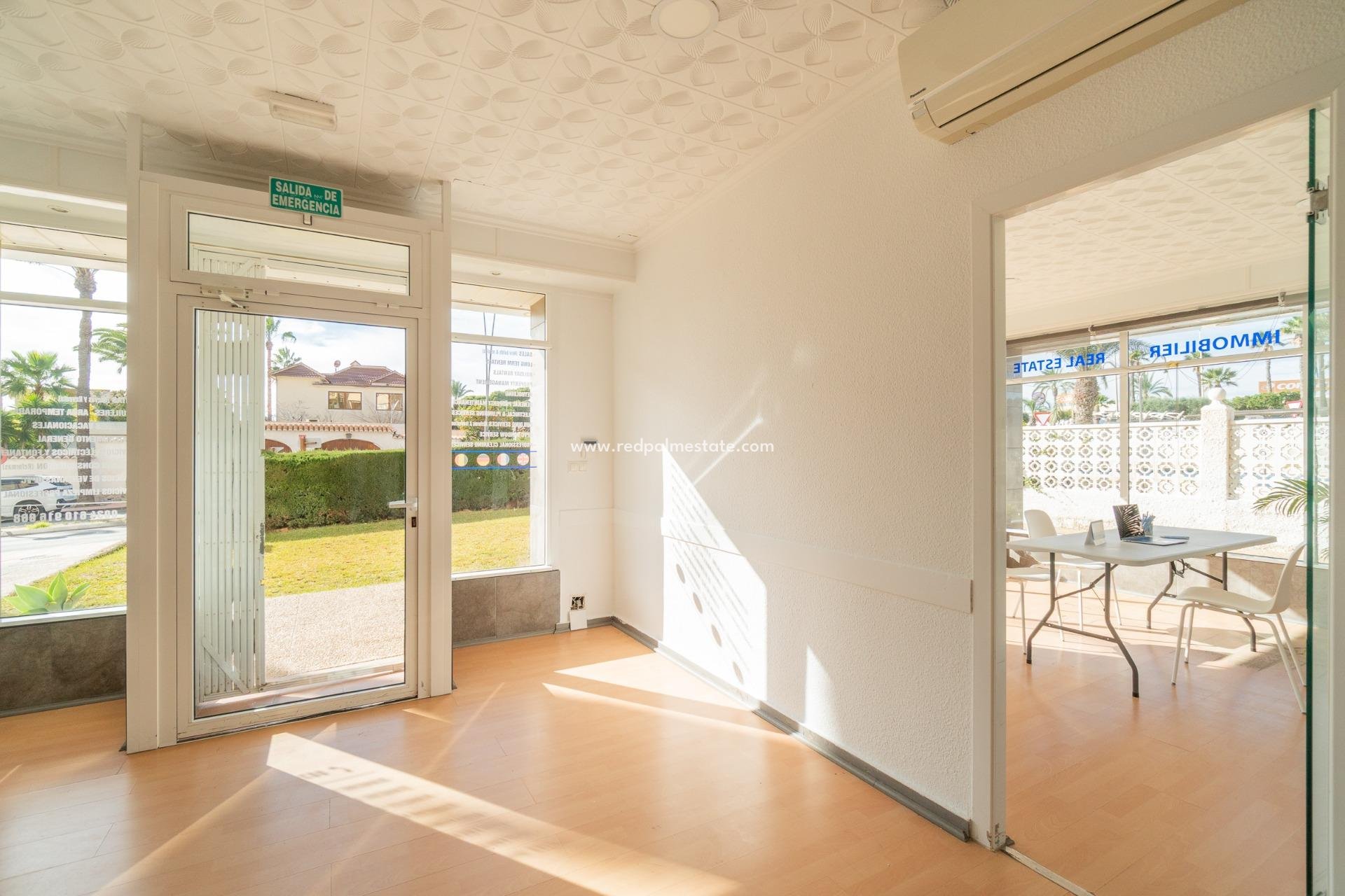  - Entreprise -
Orihuela Costa - La Zenia