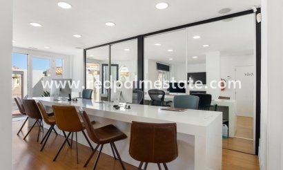 Entreprise - Revente -
            Torrevieja - ES-81004