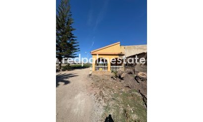 Finca / Landeiendom - Videresalg - Cox - Granja de Rocamora