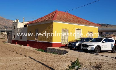 Finca / Landeiendom - Videresalg - Orihuela - Desamparados