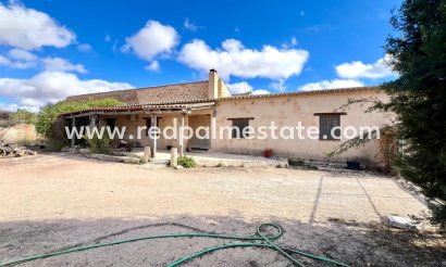 Finca / Landeiendom - Videresalg - Pinoso - Inland