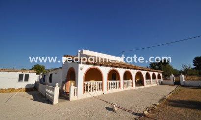 Finca / Landeiendom - Videresalg - Pinoso - Inland