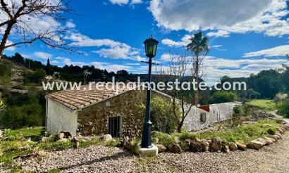Finca / Landgoed - Herverkoop -
            Pinoso - MR2-91652