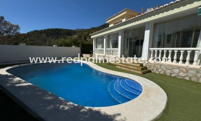 Fristående villa - Återförsäljning - Altea - Altea