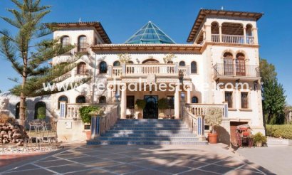 Fristående villa - Återförsäljning - Orihuela Costa - Avenida De Las Brisas