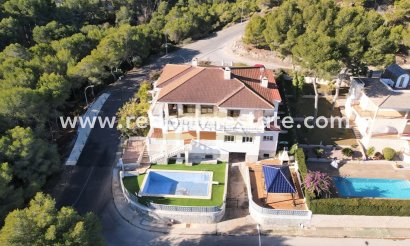 Fristående villa - Återförsäljning - Orihuela Costa - Campoamor