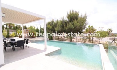 Fristående villa - Återförsäljning - Orihuela Costa - Campoamor