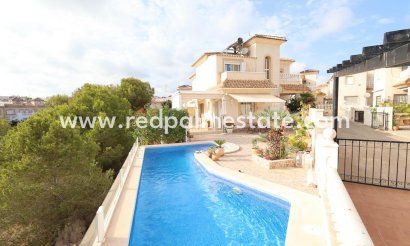 Fristående villa - Återförsäljning - Orihuela Costa - Costa Blanca