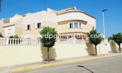 Fristående villa - Återförsäljning - Torrevieja - BAÑOS DE EUROPA LAS TORRETAS