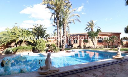 Fristående villa - Återförsäljning - Torrevieja - La Siesta - El Salado -  Torreta