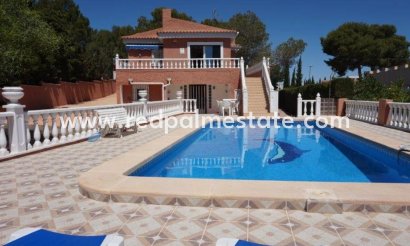 Fristående villa - Återförsäljning - Torrevieja - Los Balcones