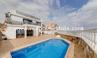 Fristående villa - Återförsäljning - Torrevieja - Torrevieja