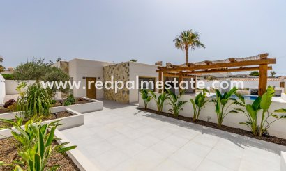 Fristående villa - Återförsäljning - Torrevieja - Torrevieja