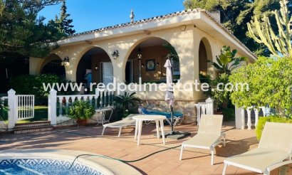 Fristående villa - Återförsäljning - Torrevieja - Torrevieja