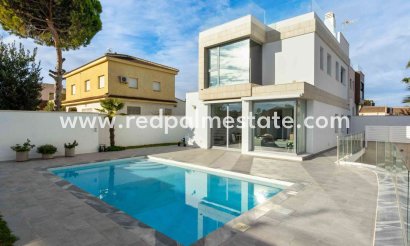 Fristående villa - Återförsäljning - Torrevieja - Torrevieja