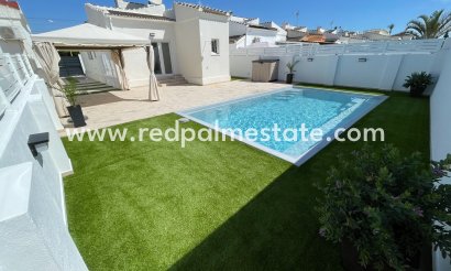 Fristående villa - Återförsäljning - Torrevieja - Torrevieja