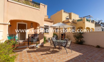 Fyrfamiljshus - Återförsäljning - Orihuela Costa - Villamartín