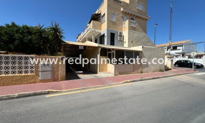 Garage - Resale - Torrevieja -
                Los Frutales