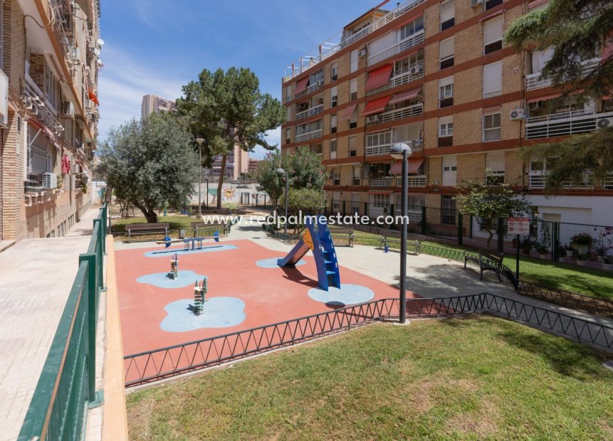 Herverkoop - Appartement -
Alicante - Alipark