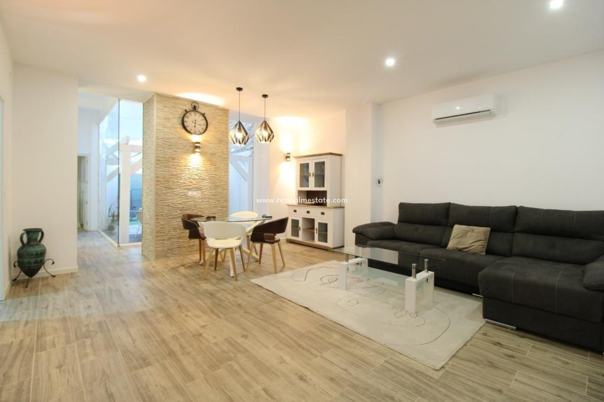 Herverkoop - Appartement -
Alicante - Carolinas Bajas