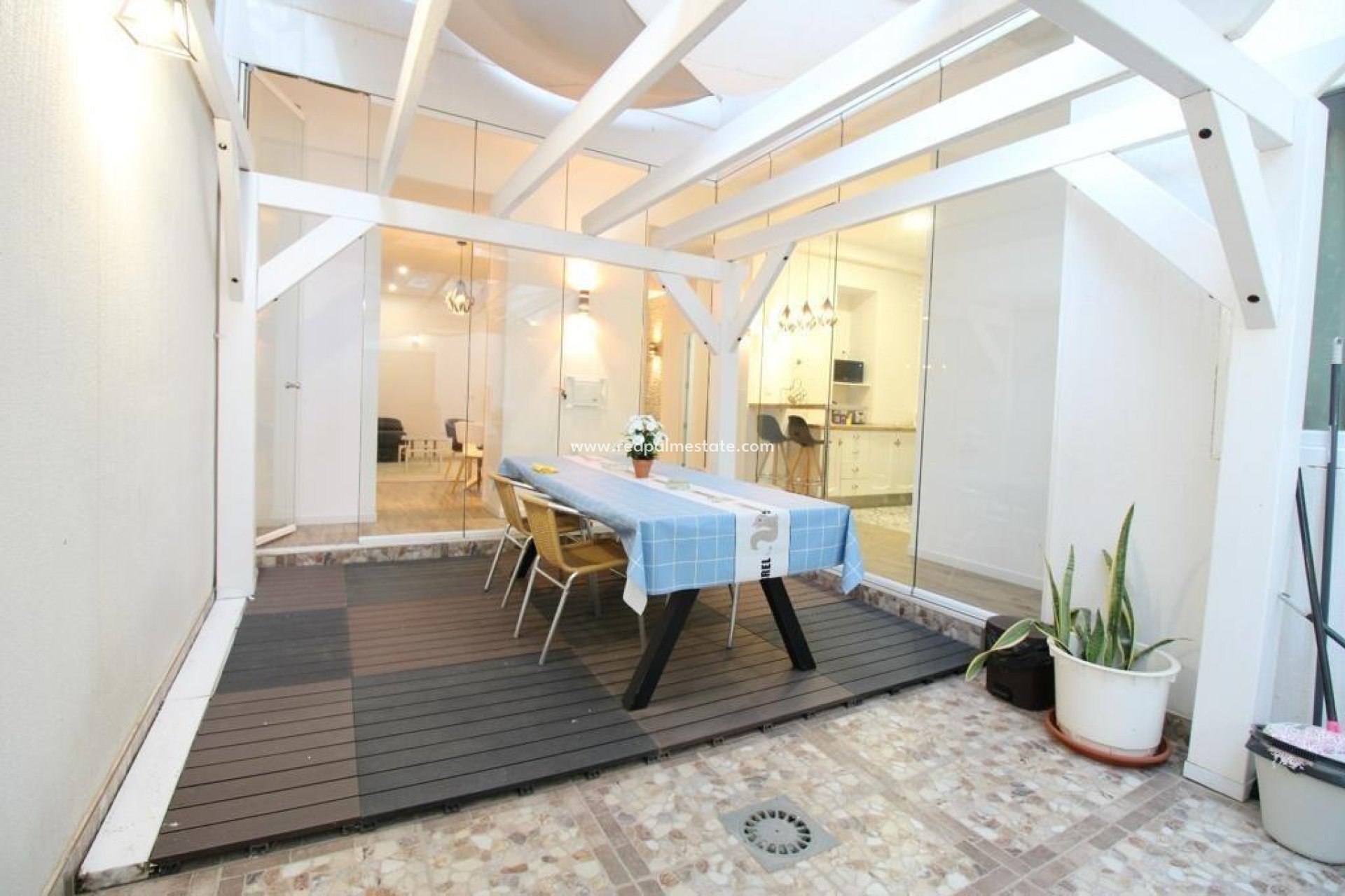 Herverkoop - Appartement -
Alicante - Carolinas Bajas