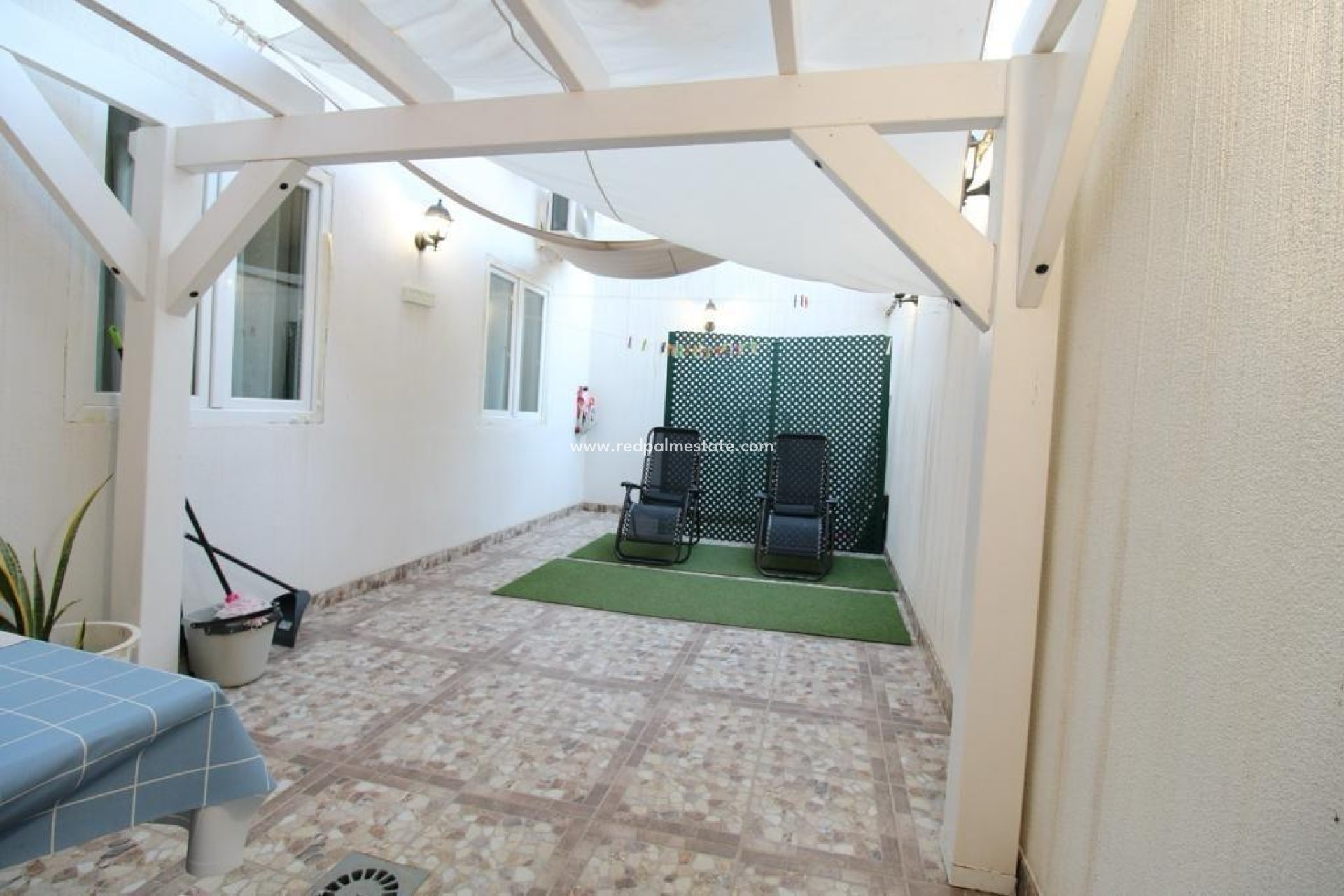 Herverkoop - Appartement -
Alicante - Carolinas Bajas