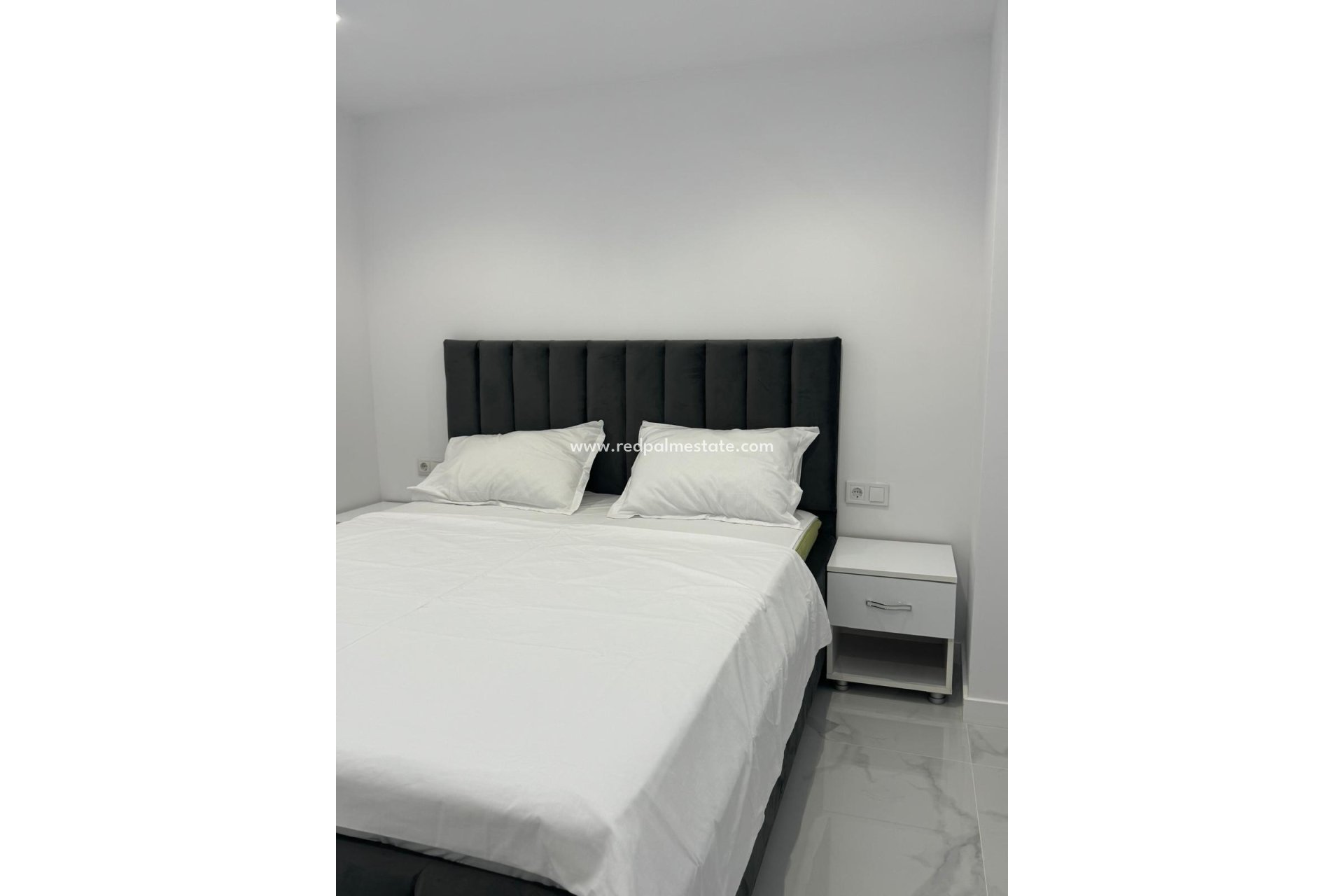 Herverkoop - Appartement -
Alicante - Center